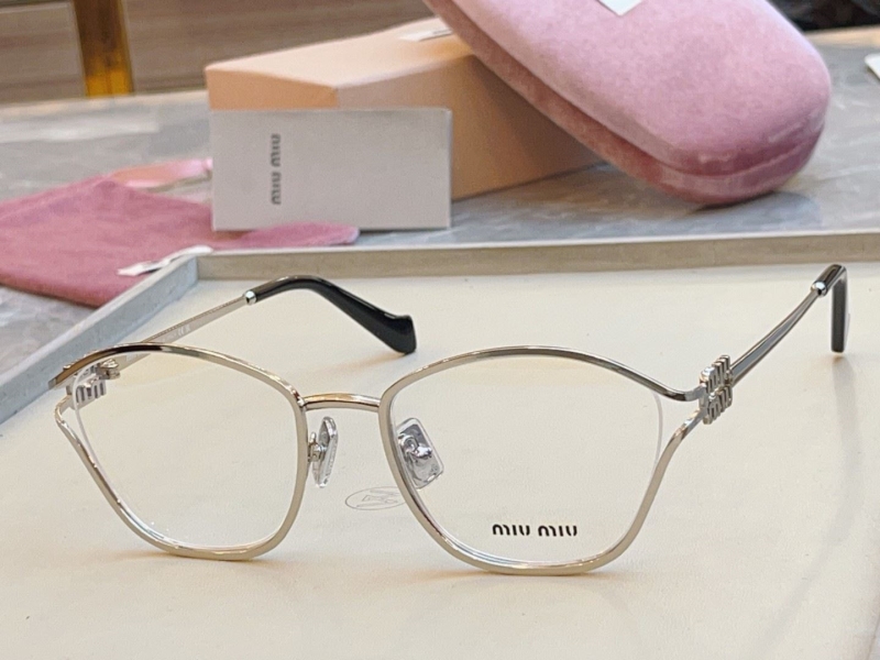 MIU MIU